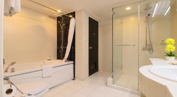 Bayview Park Hotel image 50